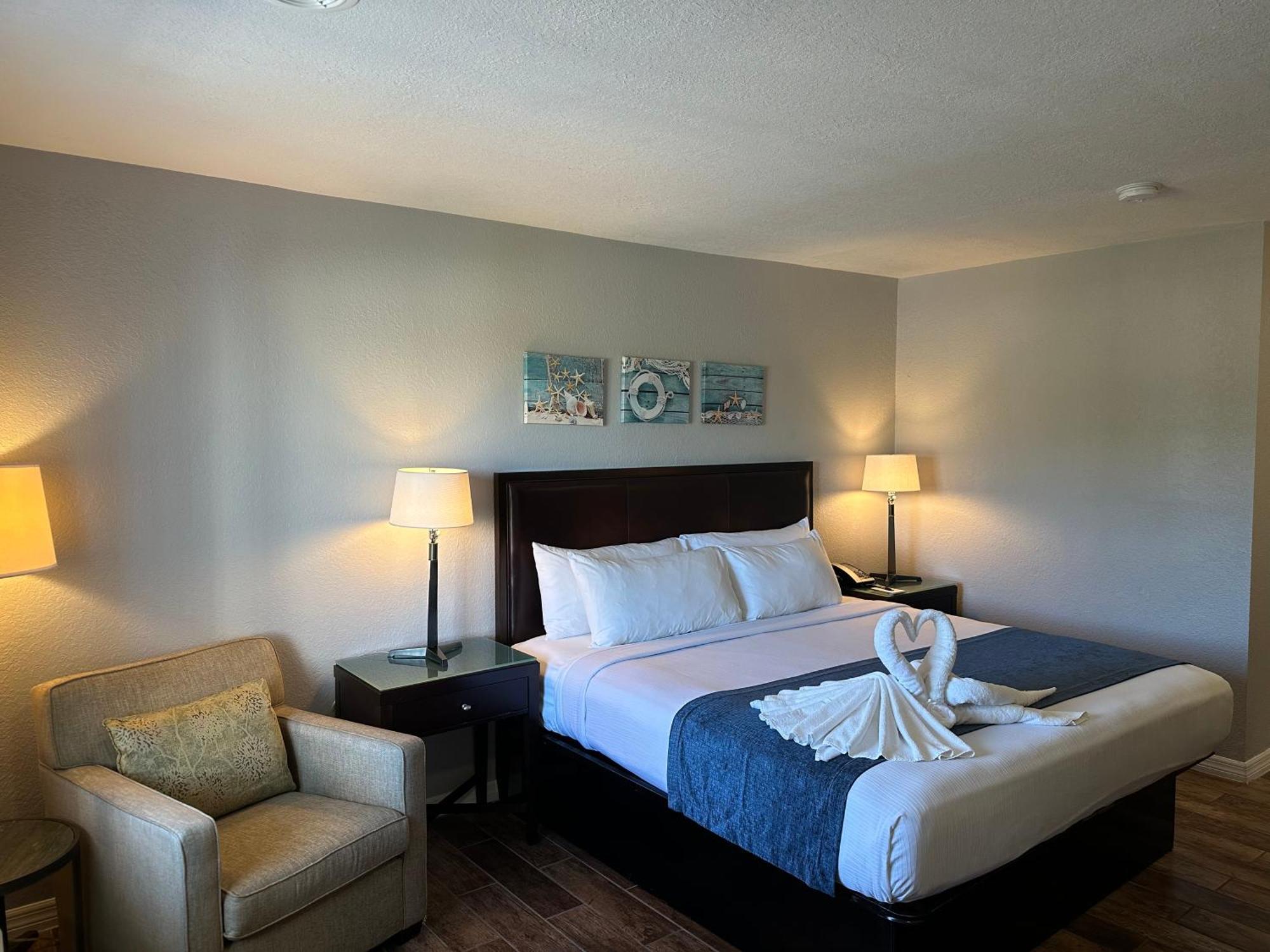 Lantern Inn & Suites - Sarasota South Bradenton Exteriör bild